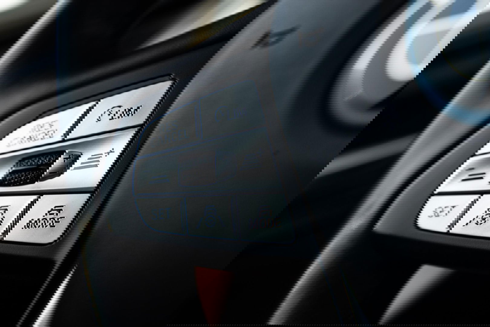 BMW iX3 High Executive 80 kWh PANORAMADAK / CARPLAY / BRUIN LEER / NAVI