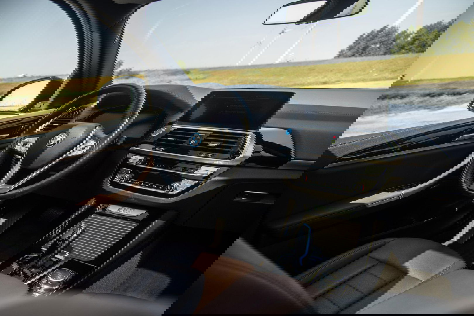 BMW iX3 High Executive 80 kWh PANORAMADAK / CARPLAY / BRUIN LEER / NAVI