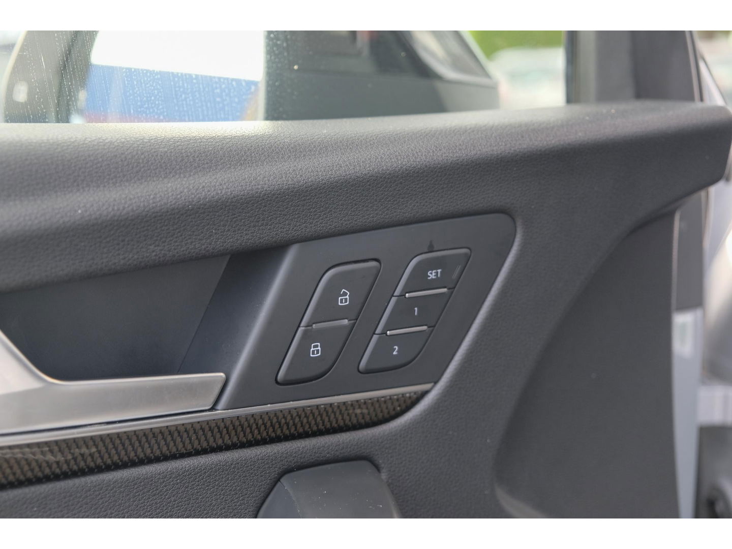 Audi SQ5 3.0 TFSI 354pk Quattro Panoramadak Luchtvering RS stoelen Trekhaak Head-up Bang&Olufsen BOMVOL Black pack