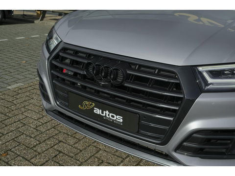Audi SQ5 3.0 TFSI 354pk Quattro Panoramadak Luchtvering RS stoelen Trekhaak Head-up Bang&Olufsen BOMVOL Black pack