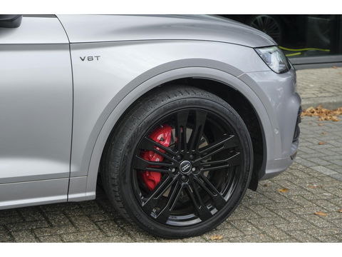 Audi SQ5 3.0 TFSI 354pk Quattro Panoramadak Luchtvering RS stoelen Trekhaak Head-up Bang&Olufsen BOMVOL Black pack