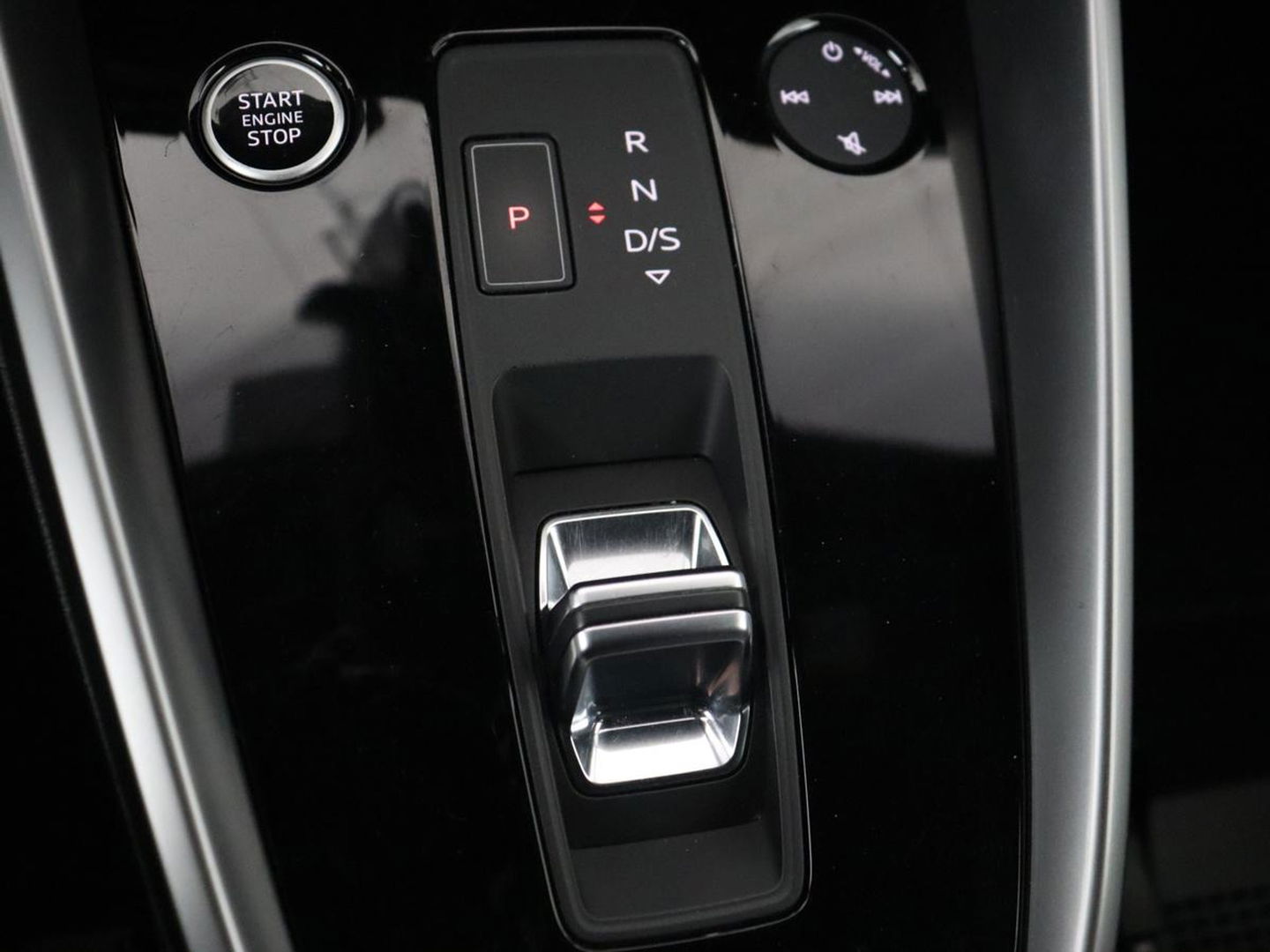 Audi A3 Sportback 40 TFSI e Edition | Leder | Carplay | Navigatie | Stoelverwarming | Cruise Control Adaptief | LMV 16 |