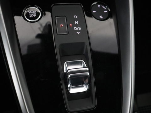 Audi A3 Sportback 40 TFSI e Edition | Leder | Carplay | Navigatie | Stoelverwarming | Cruise Control Adaptief | LMV 16 |