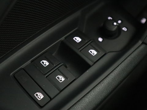 Audi A3 Sportback 40 TFSI e Edition | Leder | Carplay | Navigatie | Stoelverwarming | Cruise Control Adaptief | LMV 16 |