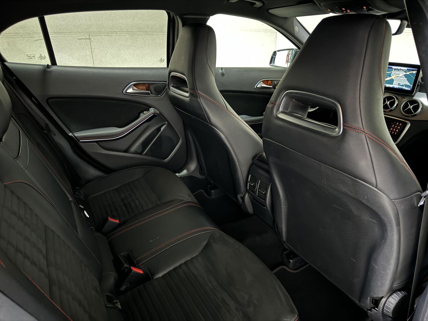 Mercedes-Benz GLA 180 AMG Pano H/K Memory Leer Cruise Clima NAP