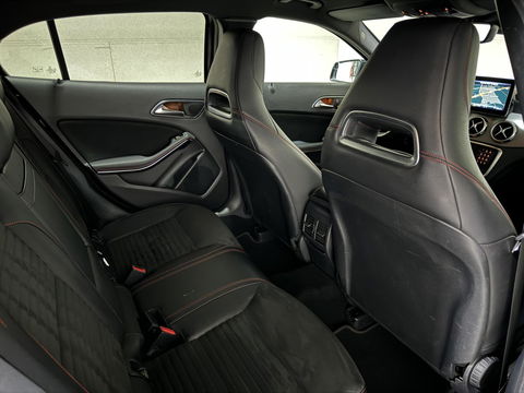 Mercedes-Benz GLA 180 AMG Pano H/K Memory Leer Cruise Clima NAP