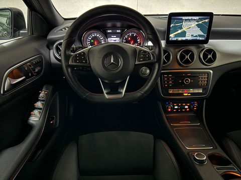 Mercedes-Benz GLA 180 AMG Pano H/K Memory Leer Cruise Clima NAP