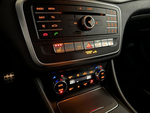 Mercedes-Benz GLA 180 AMG Pano H/K Memory Leer Cruise Clima NAP