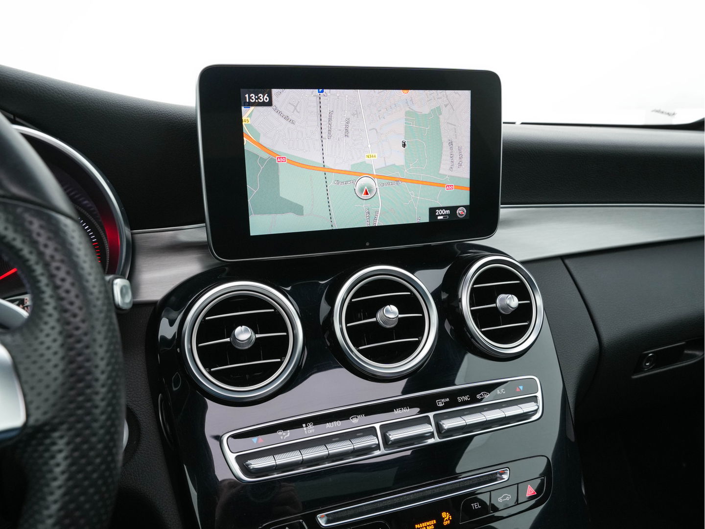 Mercedes-Benz C-Klasse Coupé 250 d Prestige AMG Aut. *PANO | LUXURY-LEATHER | MULTI-BEAM-LED | KEYLESS | CAMERA | NAVI-FULLMAP | HEATED-SPORTSEATS | AMBIENT-LIGHT | ECC | PDC | CRUISE | 18''ALU*