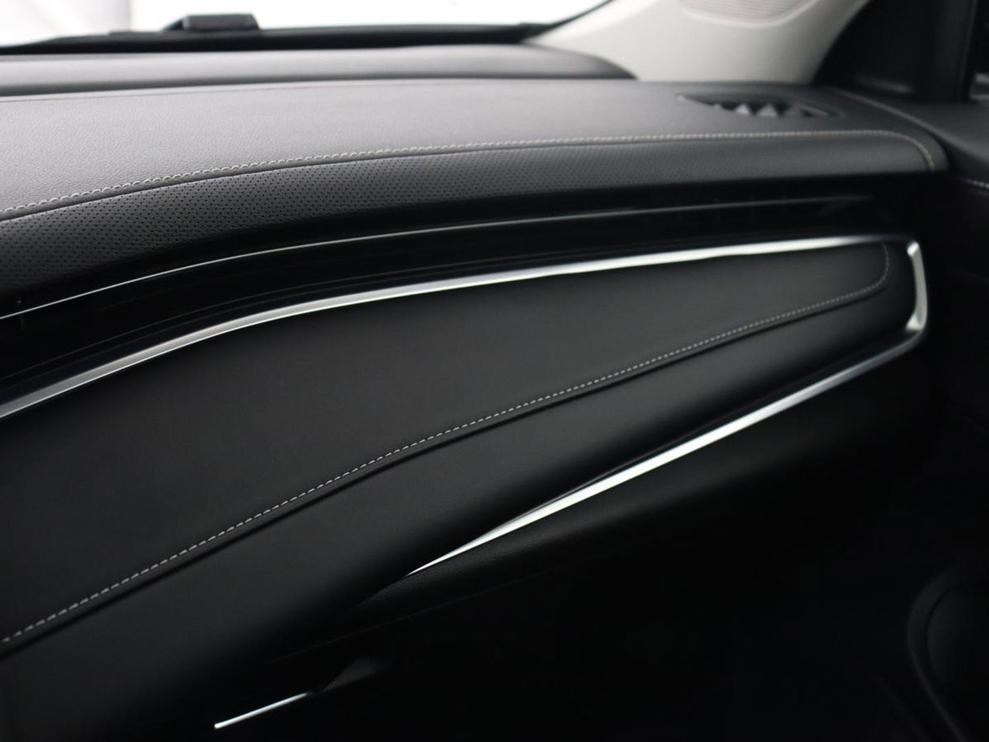 MG Marvel R Luxury 70 kWh | Trekhaak | Panorama | 360 Camera | Cruise Control Adaptief | Navigatie | Carplay | Stoelverwarming | LMC 19 |