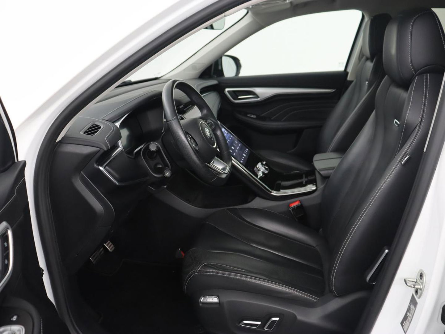 MG Marvel R Luxury 70 kWh | Trekhaak | Panorama | 360 Camera | Cruise Control Adaptief | Navigatie | Carplay | Stoelverwarming | LMC 19 |