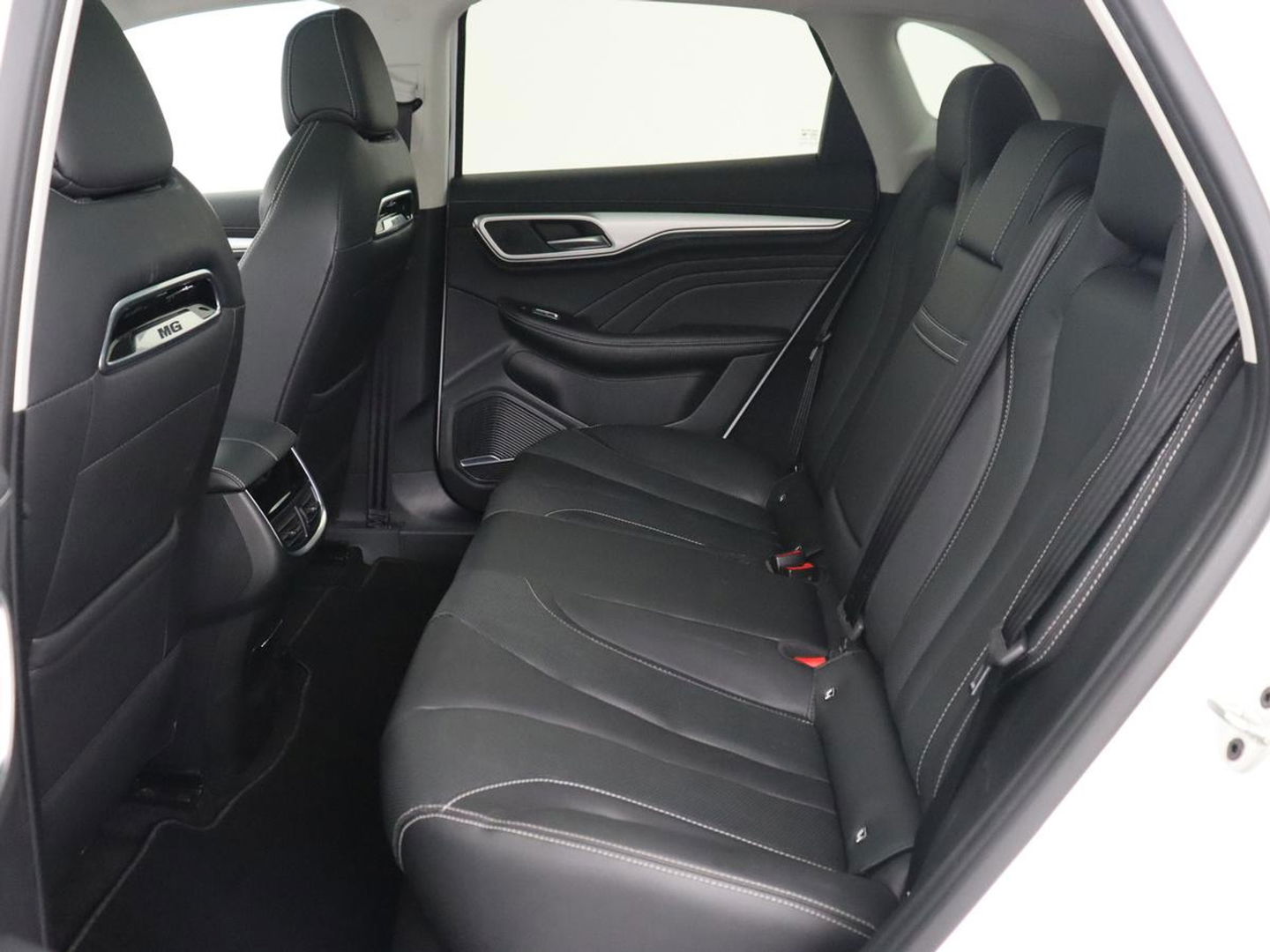 MG Marvel R Luxury 70 kWh | Trekhaak | Panorama | 360 Camera | Cruise Control Adaptief | Navigatie | Carplay | Stoelverwarming | LMC 19 |