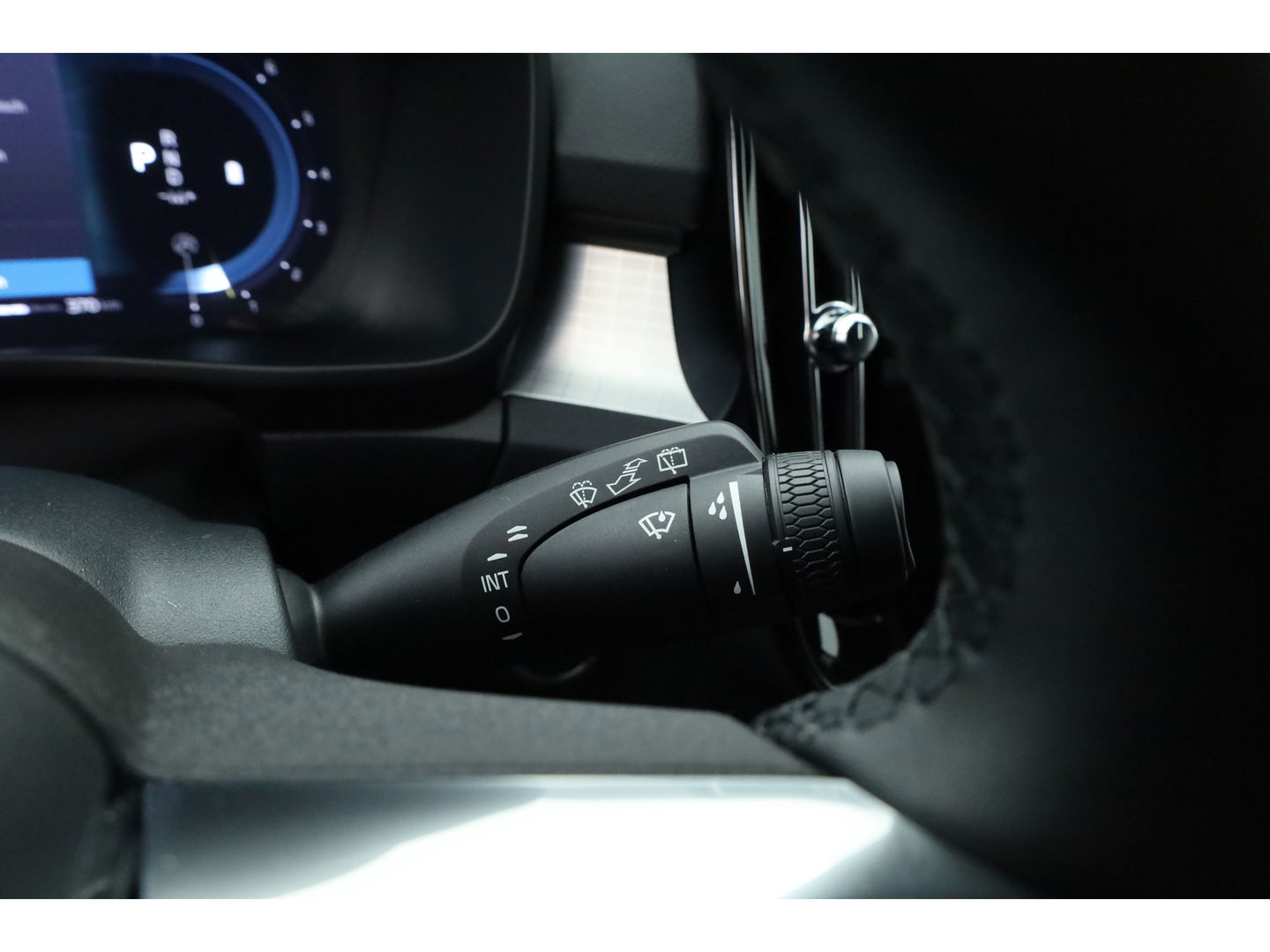 Volvo XC40 B3 Plus Black Edition | 360cam | Pilot Assist | Harman Kardon | Memory seat | 20'' | Pixel LED