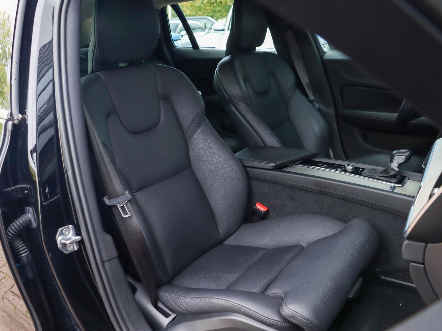 Volvo V60 2.0 T5 Inscription 250PK | Dealeronderhouden!