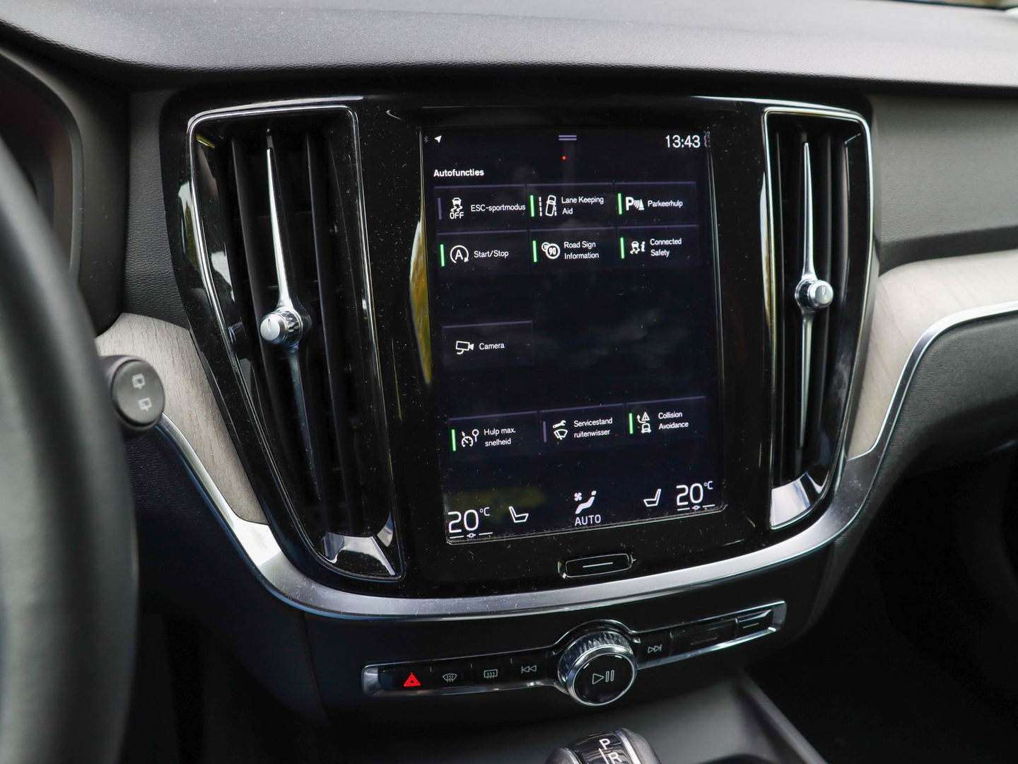 Volvo V60 2.0 T5 Inscription 250PK | Dealeronderhouden!