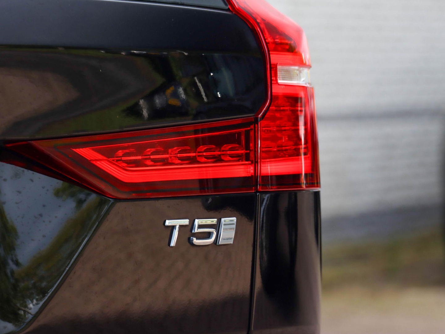 Volvo V60 2.0 T5 Inscription 250PK | Dealeronderhouden!