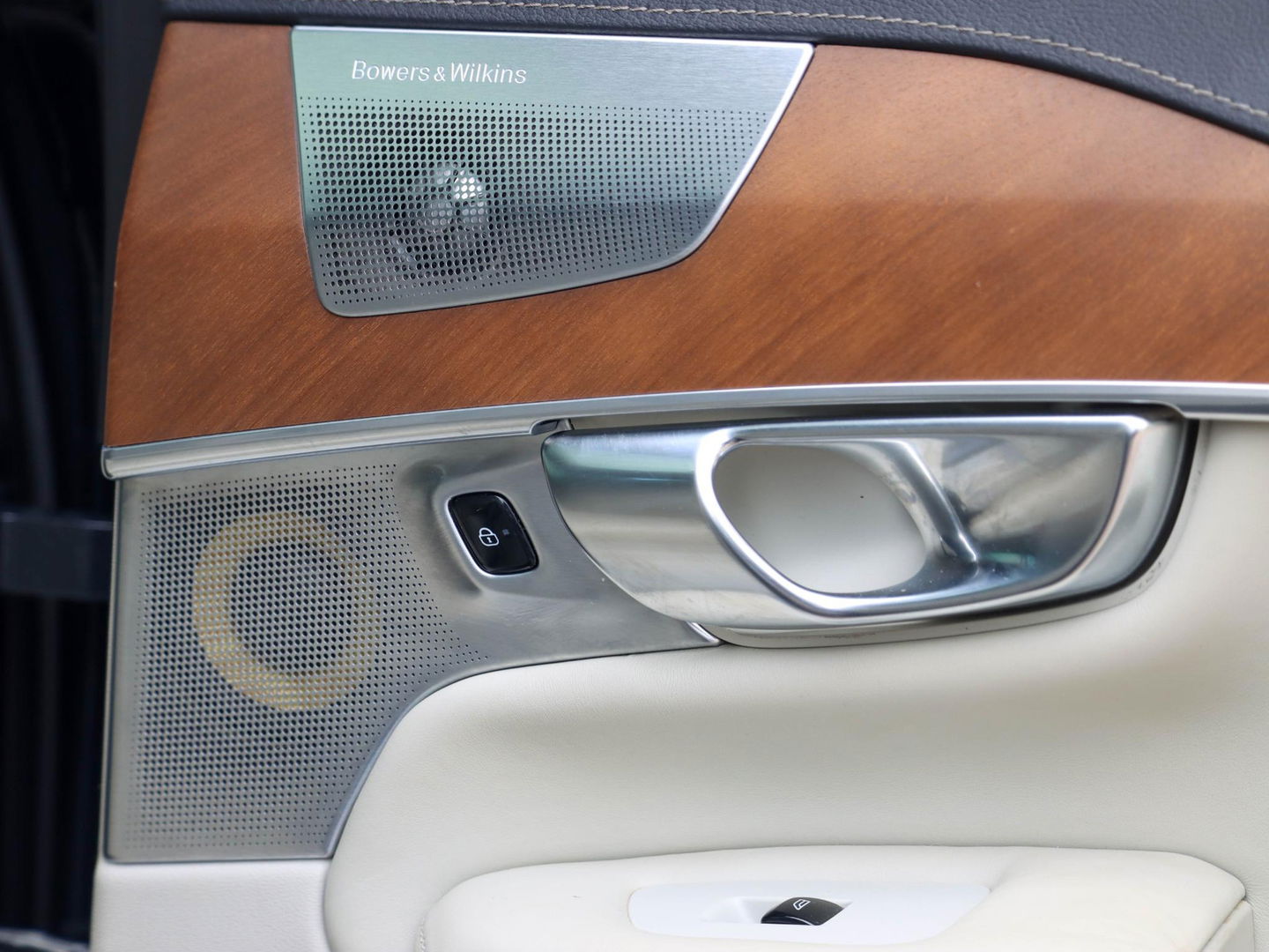 Volvo XC90 T8 AWD Inscription 7p Stoelventilatie Pano Bowers Wilkins 360 Cam ERAD vv!