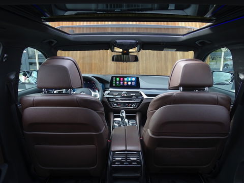 BMW 5 Serie Touring 530i 252PK / M-Sport / Individual / panormadakraam / *NAP*