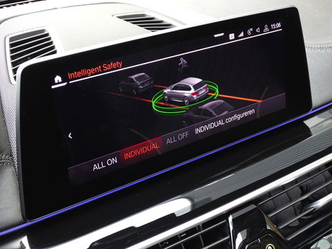 BMW 5 Serie Touring 530i 252PK / M-Sport / Individual / panormadakraam / *NAP*