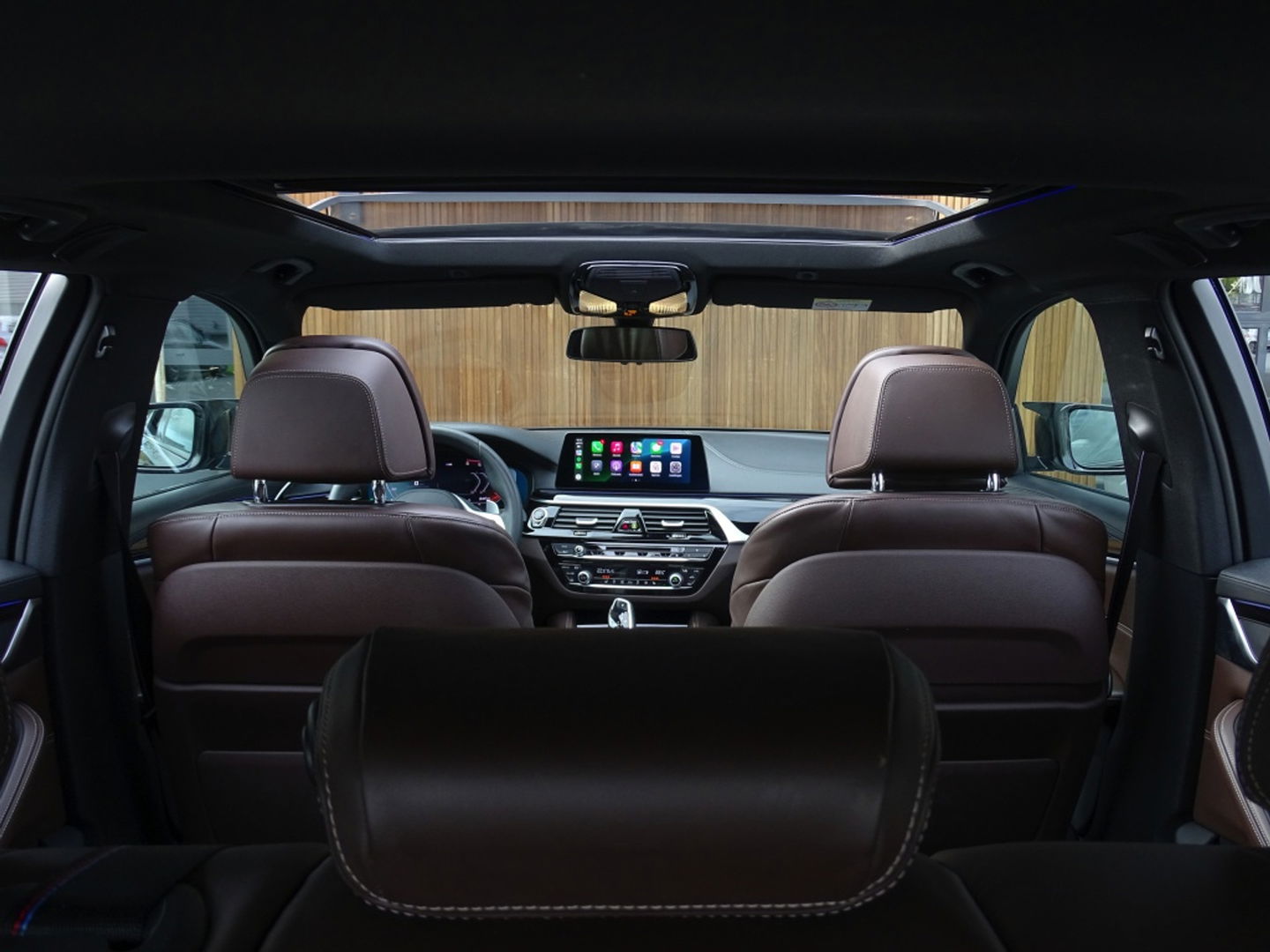 BMW 5 Serie Touring 530i 252PK / M-Sport / Individual / panormadakraam / *NAP*