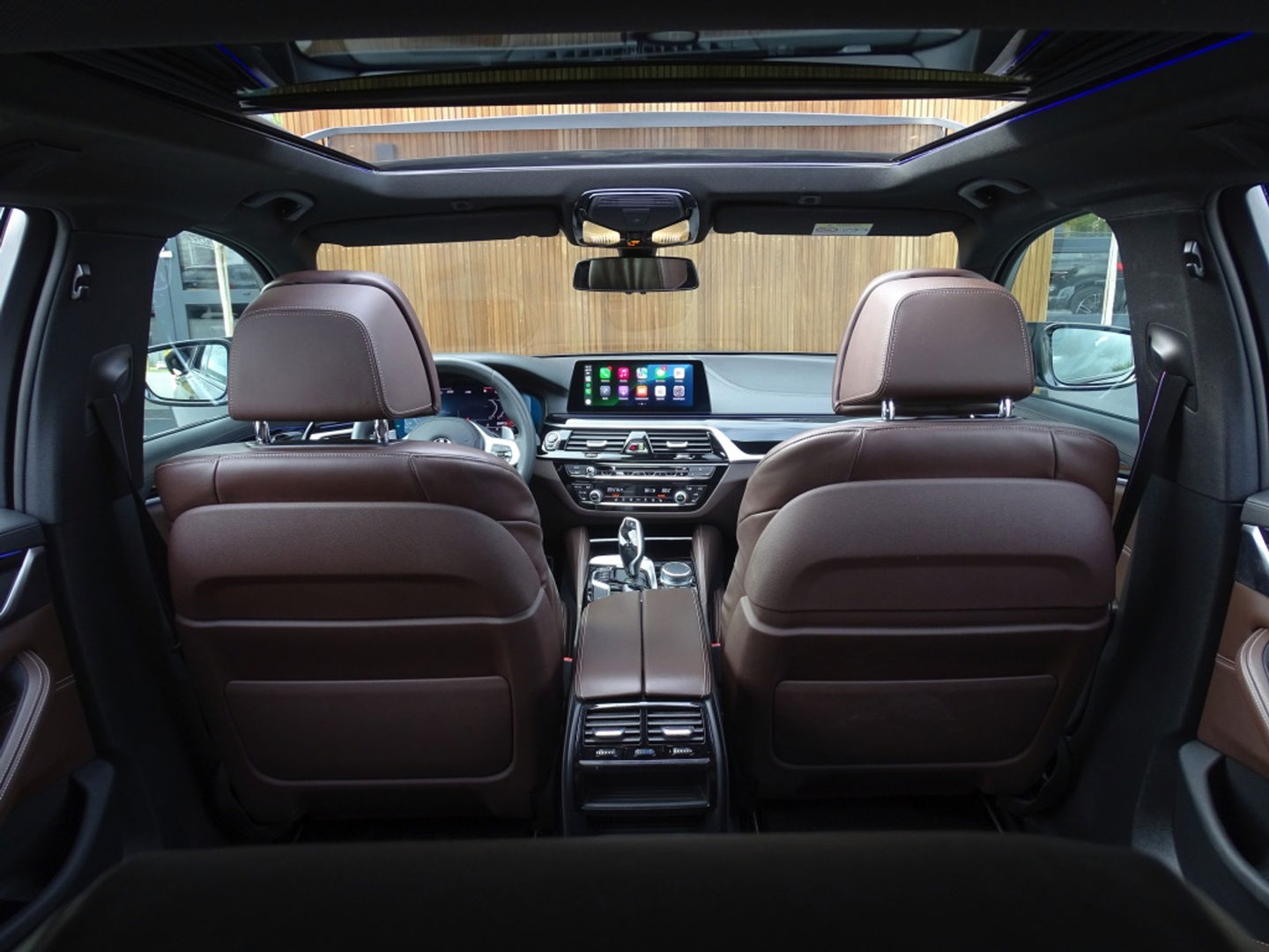 BMW 5 Serie Touring 530i 252PK / M-Sport / Individual / panormadakraam / *NAP*
