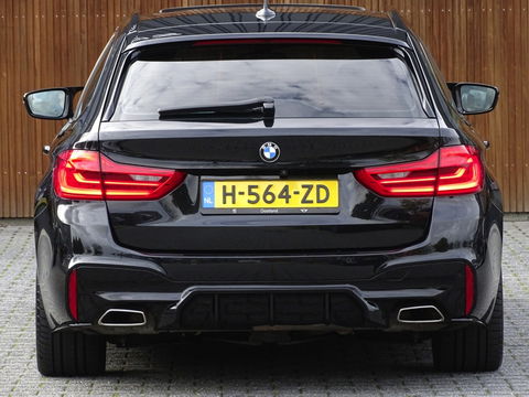 BMW 5 Serie Touring 530i 252PK / M-Sport / Individual / panormadakraam / *NAP*