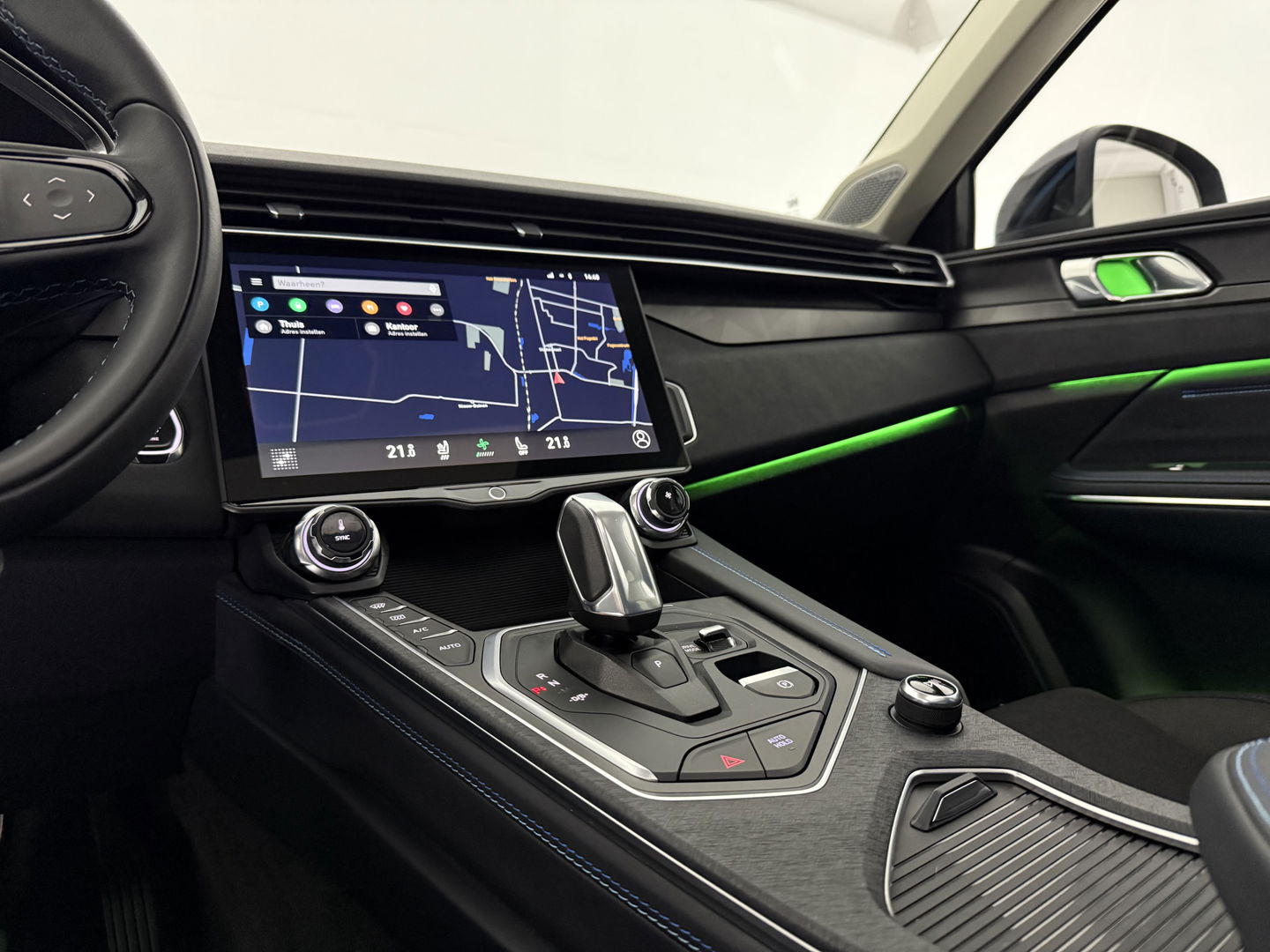 Lynk Co 01 1.5 | Pano | 360° | Trekh. | Virtual | Sfeerverl. | Memory | Carplay | NAP
