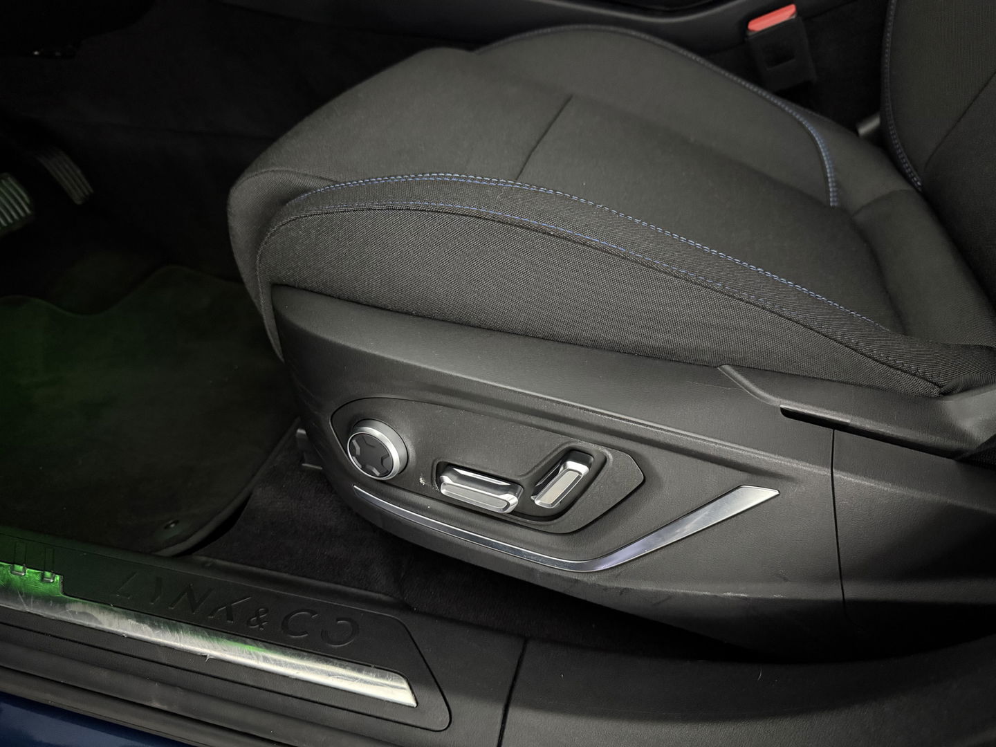 Lynk Co 01 1.5 | Pano | 360° | Trekh. | Virtual | Sfeerverl. | Memory | Carplay | NAP