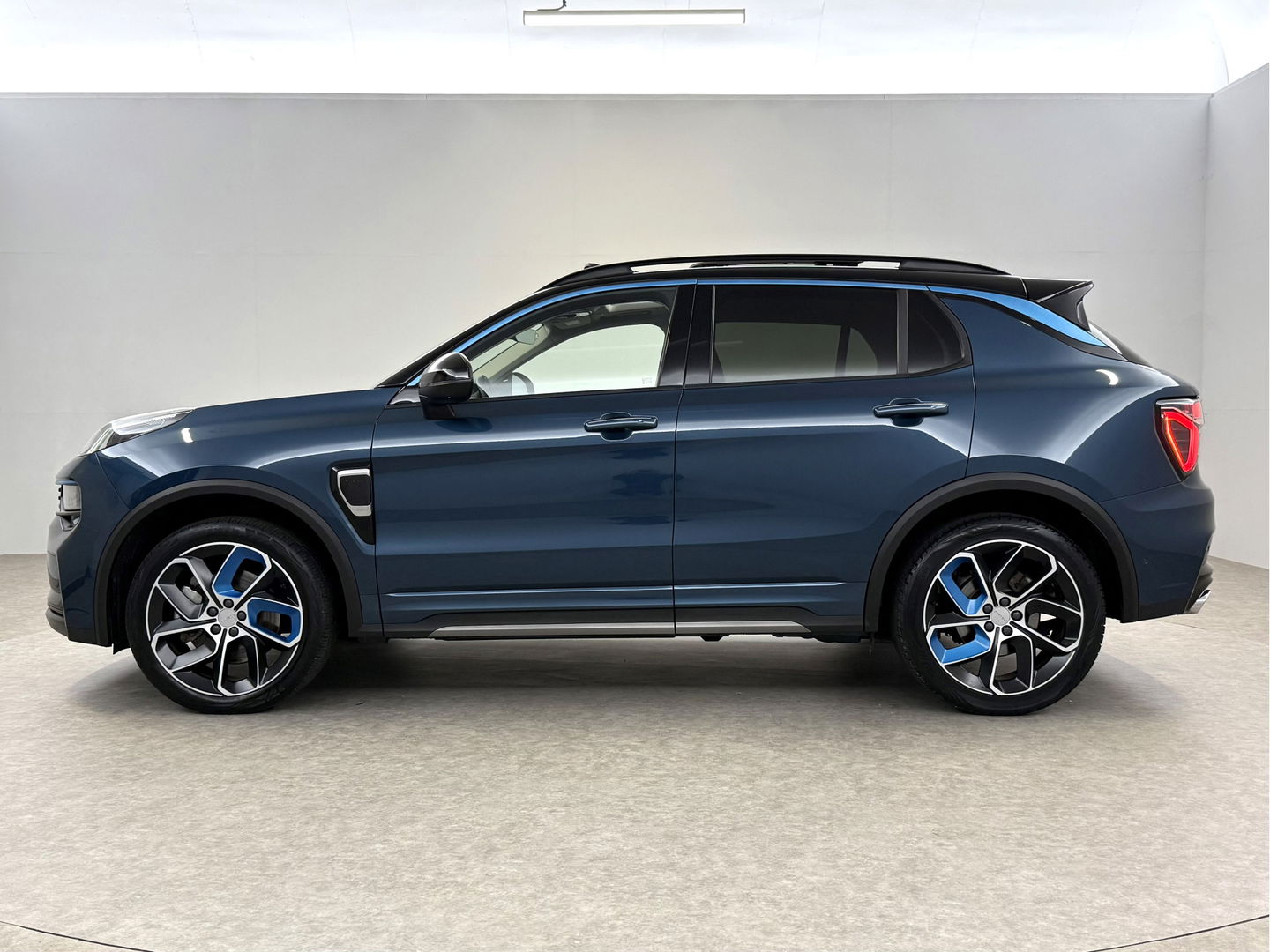 Lynk Co 01 1.5 | Pano | 360° | Trekh. | Virtual | Sfeerverl. | Memory | Carplay | NAP