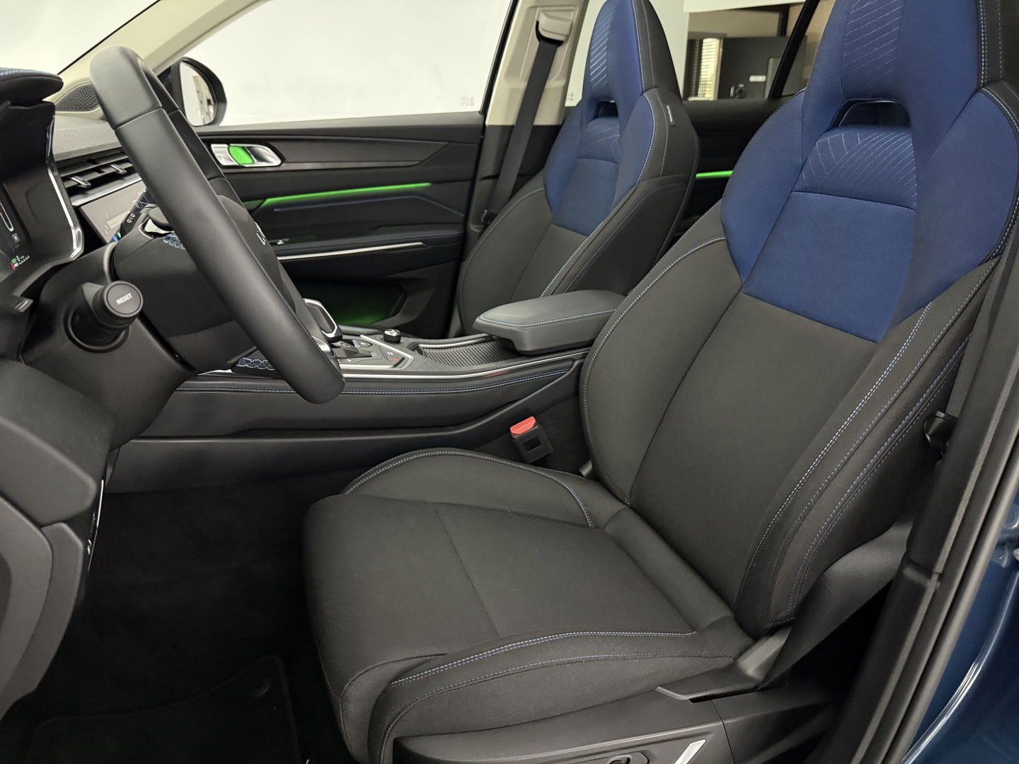Lynk Co 01 1.5 | Pano | 360° | Trekh. | Virtual | Sfeerverl. | Memory | Carplay | NAP