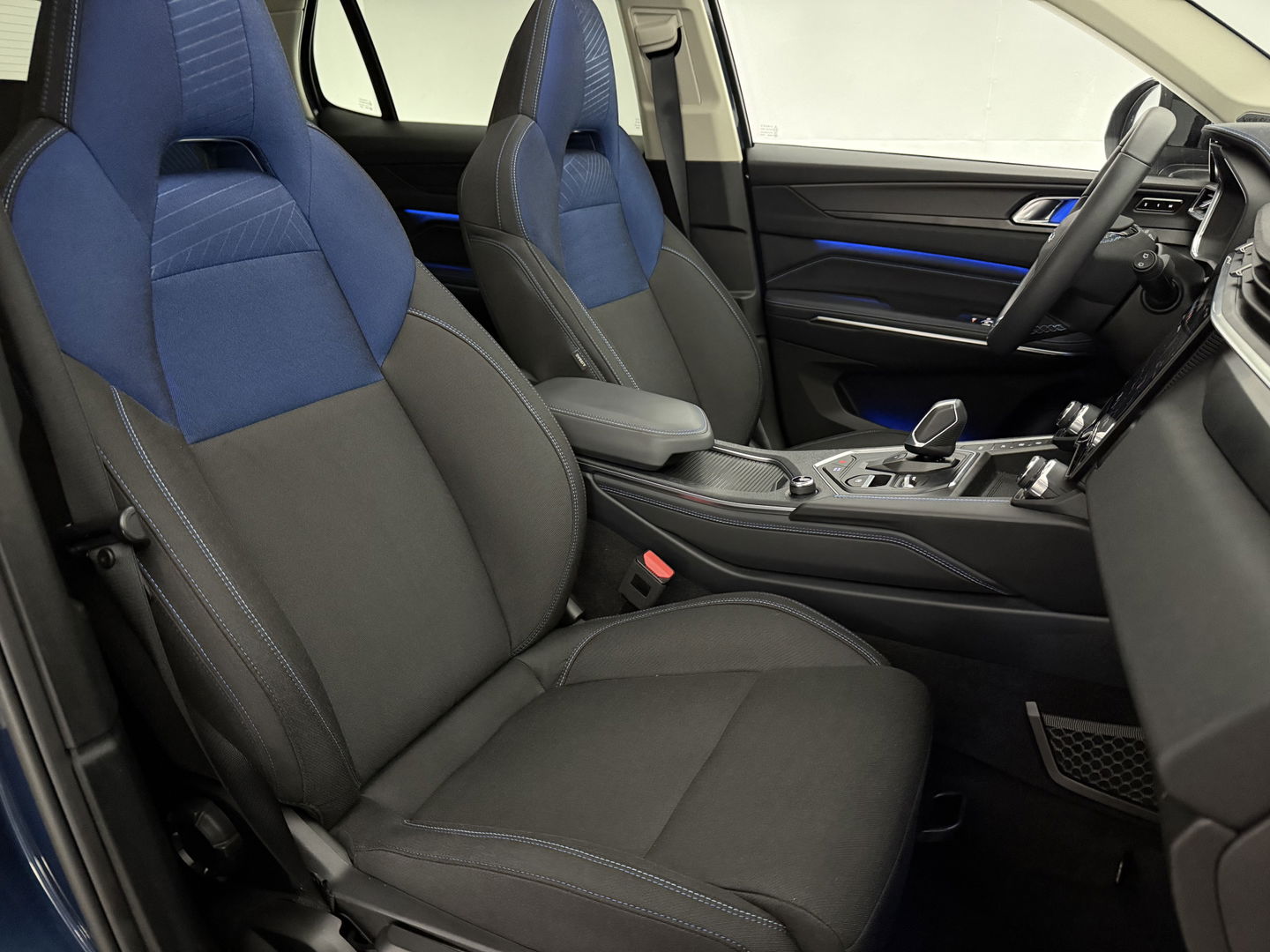 Lynk Co 01 1.5 | Pano | 360° | Trekh. | Virtual | Sfeerverl. | Memory | Carplay | NAP