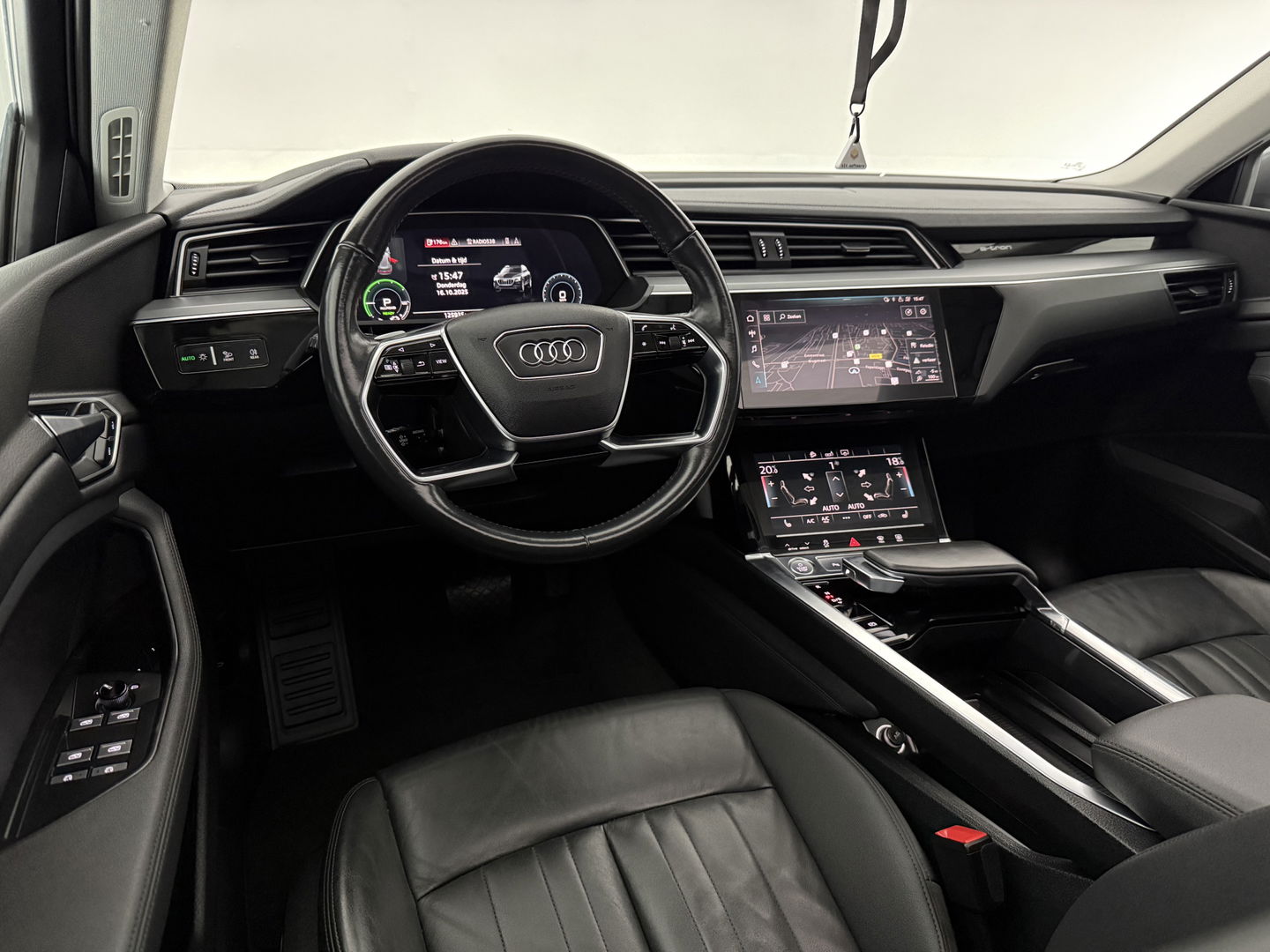 Audi e-tron 50 Quattro Launch edition plus 313PK 71 kWh | Virtual | Memory | Pano | Adaptive Cruise | Keyless | Trekh. | Carplay