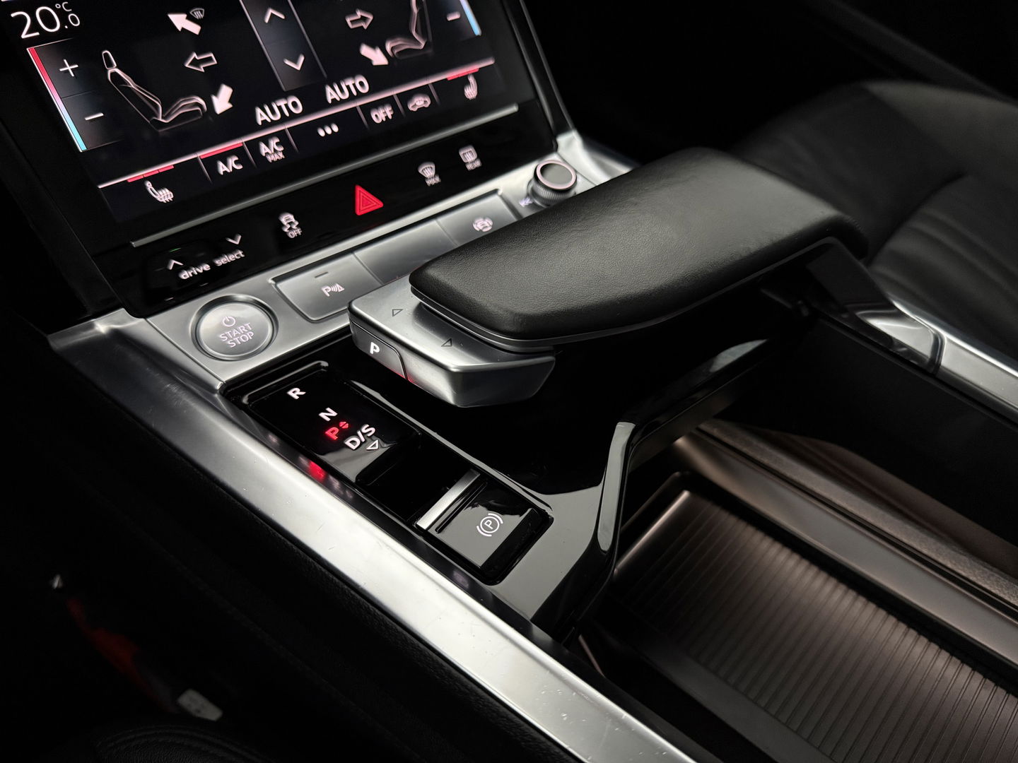 Audi e-tron 50 Quattro Launch edition plus 313PK 71 kWh | Virtual | Memory | Pano | Adaptive Cruise | Keyless | Trekh. | Carplay