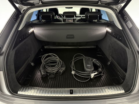Audi e-tron 50 Quattro Launch edition plus 313PK 71 kWh | Virtual | Memory | Pano | Adaptive Cruise | Keyless | Trekh. | Carplay
