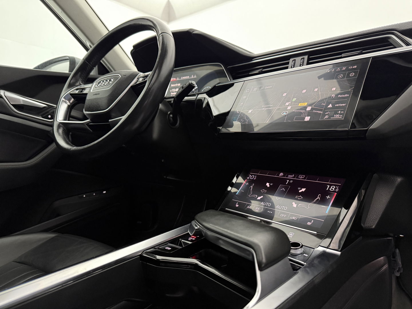 Audi e-tron 50 Quattro Launch edition plus 313PK 71 kWh | Virtual | Memory | Pano | Adaptive Cruise | Keyless | Trekh. | Carplay