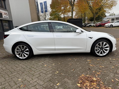 Tesla Model 3 Standard RWD Plus 60 kWh