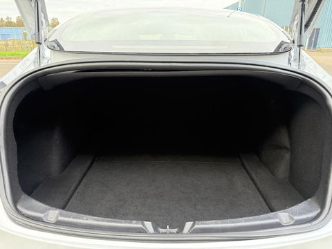 Tesla Model 3 Standard RWD Plus 60 kWh