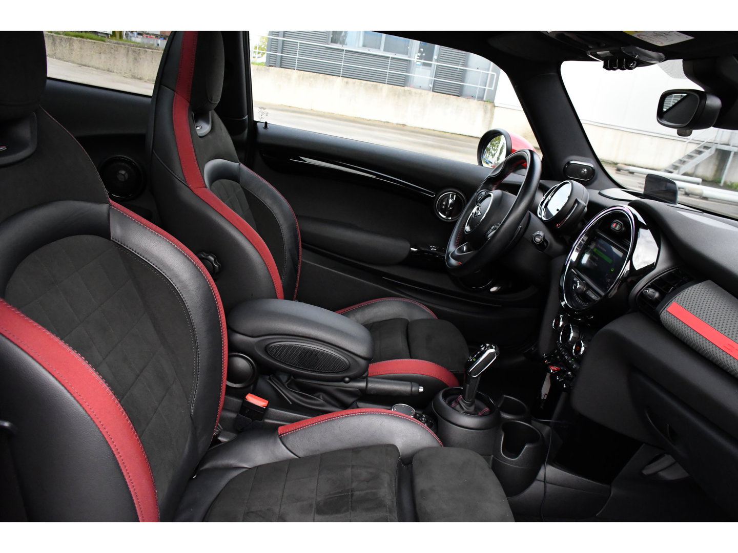 MINI Mini 2.0 Cooper S GT Limited Edition JCW Full Options, Adaptieve Cruise, PANO, H/K, HUD, Clima, Carplay, Stoelverwarming, LED, Uniek!