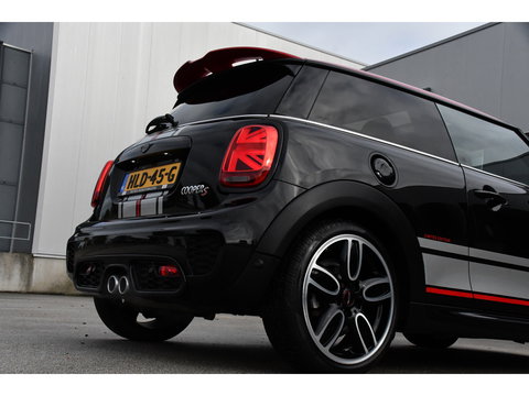 MINI Mini 2.0 Cooper S GT Limited Edition JCW Full Options, Adaptieve Cruise, PANO, H/K, HUD, Clima, Carplay, Stoelverwarming, LED, Uniek!