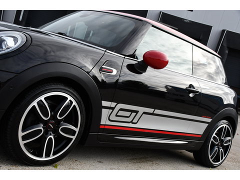 MINI Mini 2.0 Cooper S GT Limited Edition JCW Full Options, Adaptieve Cruise, PANO, H/K, HUD, Clima, Carplay, Stoelverwarming, LED, Uniek!