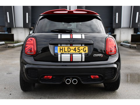 MINI Mini 2.0 Cooper S GT Limited Edition JCW Full Options, Adaptieve Cruise, PANO, H/K, HUD, Clima, Carplay, Stoelverwarming, LED, Uniek!