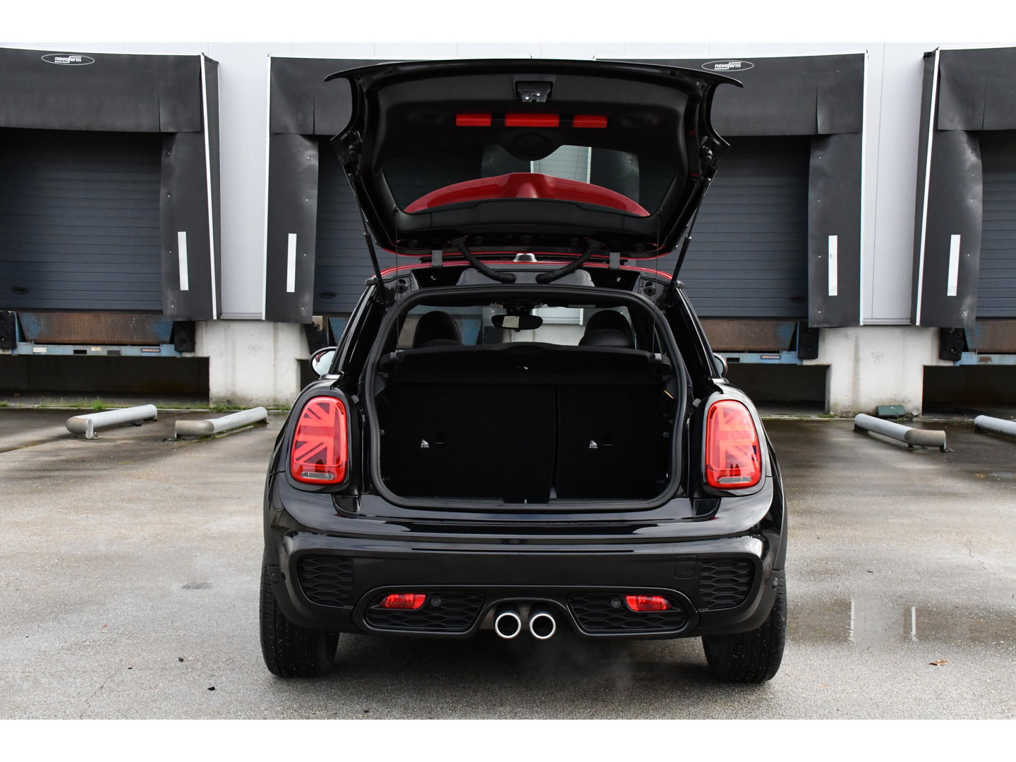 MINI Mini 2.0 Cooper S GT Limited Edition JCW Full Options, Adaptieve Cruise, PANO, H/K, HUD, Clima, Carplay, Stoelverwarming, LED, Uniek!