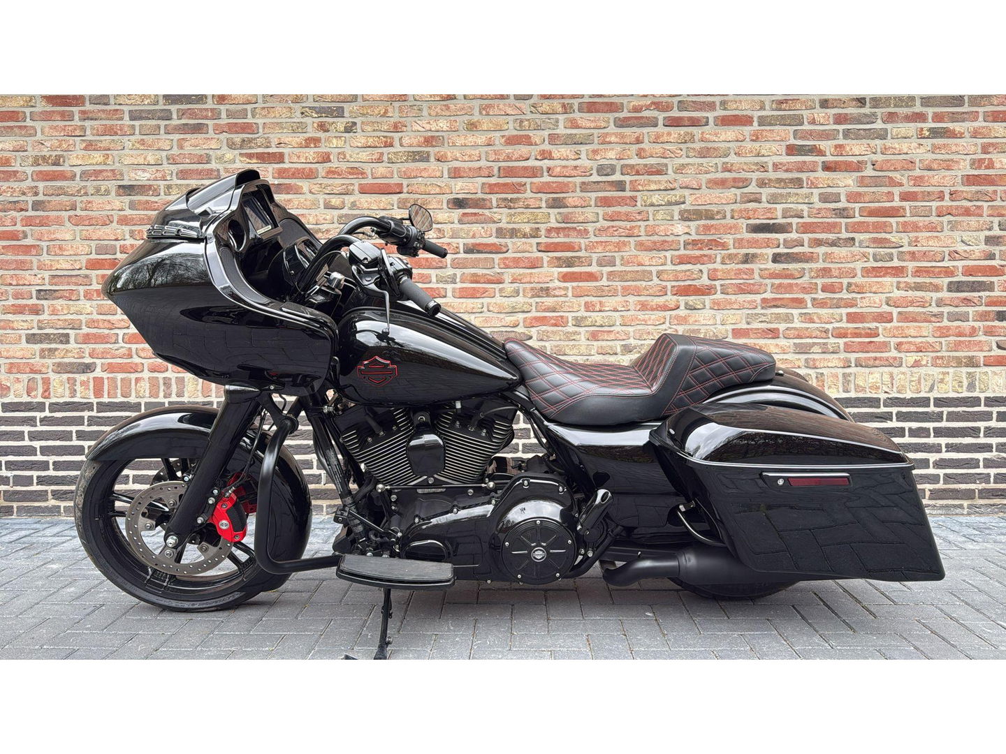 Harley Davidson 103 FLTRXS Road Glide Special Blackout CVO Roadglide