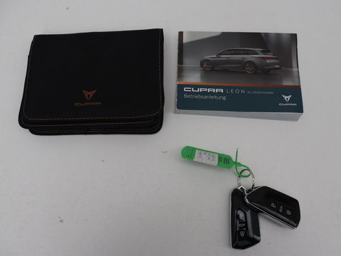 CUPRA Leon 1.4 e-Hybrid VZ Business | Sfeerverlichting | Carplay | Navigatie | Camera | Stoelverwarming | Cruise Control Adaptief | LED koplampen | LMV 19 |