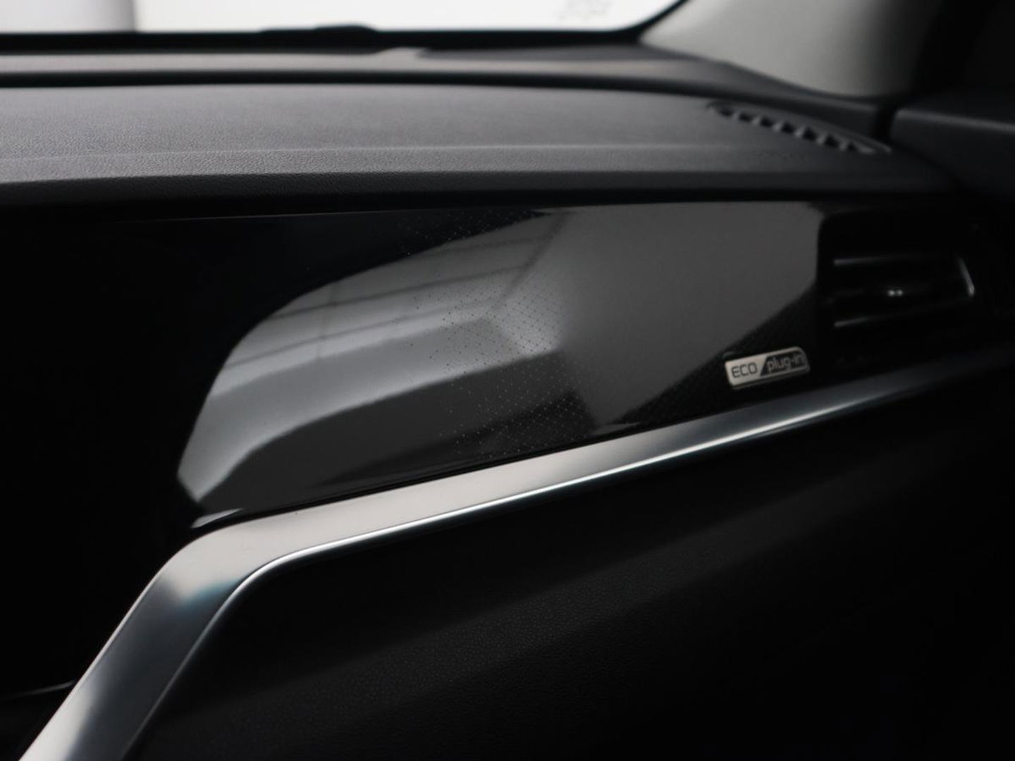 Kia Niro 1.6 GDi PHEV DynamicLine | Carplay | Navigatie | Achteruitrijcamera | Cruise Control Adaptief | DAB ontvanger | LMV 16 |
