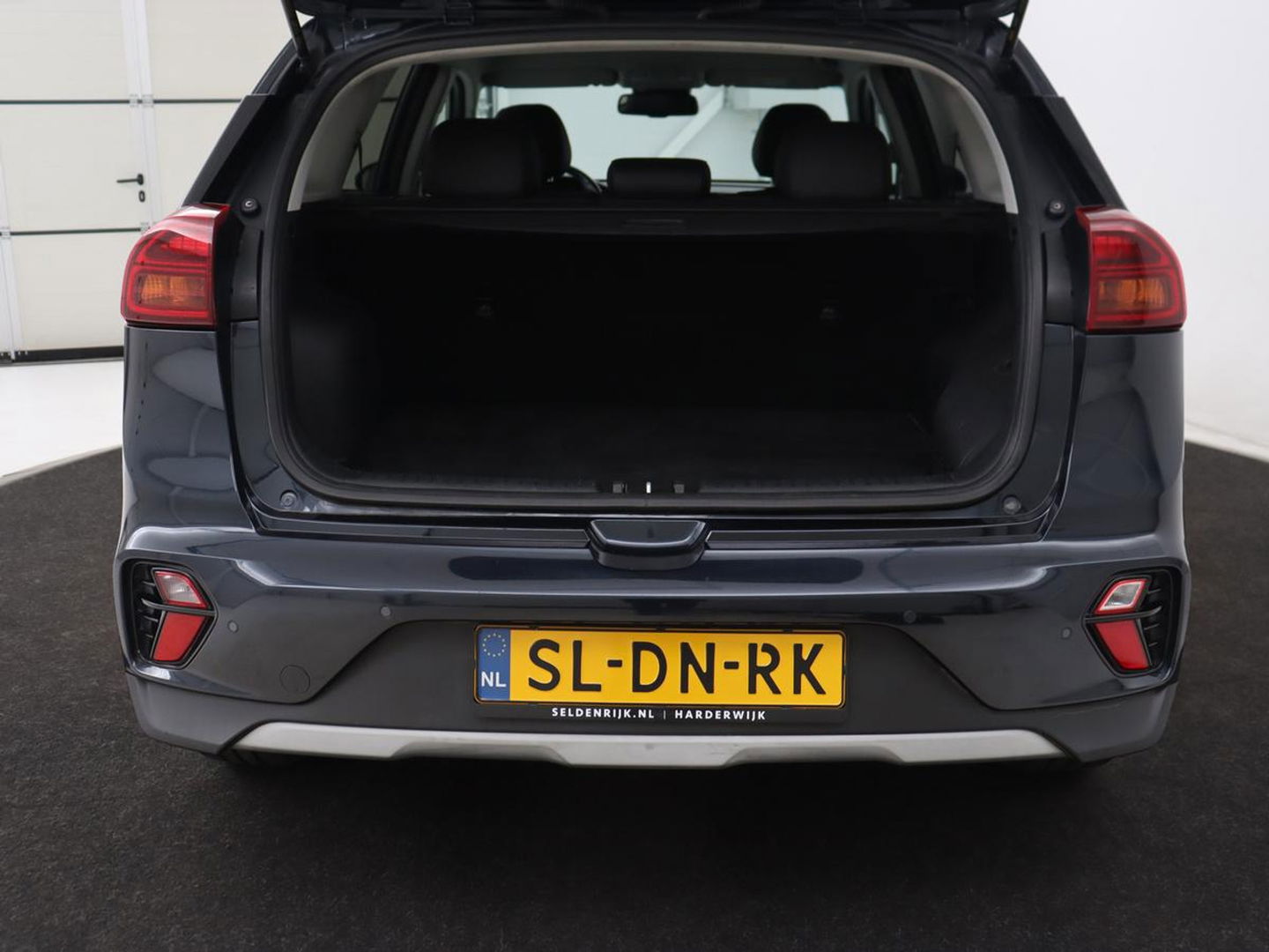 Kia Niro 1.6 GDi PHEV DynamicLine | Carplay | Navigatie | Achteruitrijcamera | Cruise Control Adaptief | DAB ontvanger | LMV 16 |