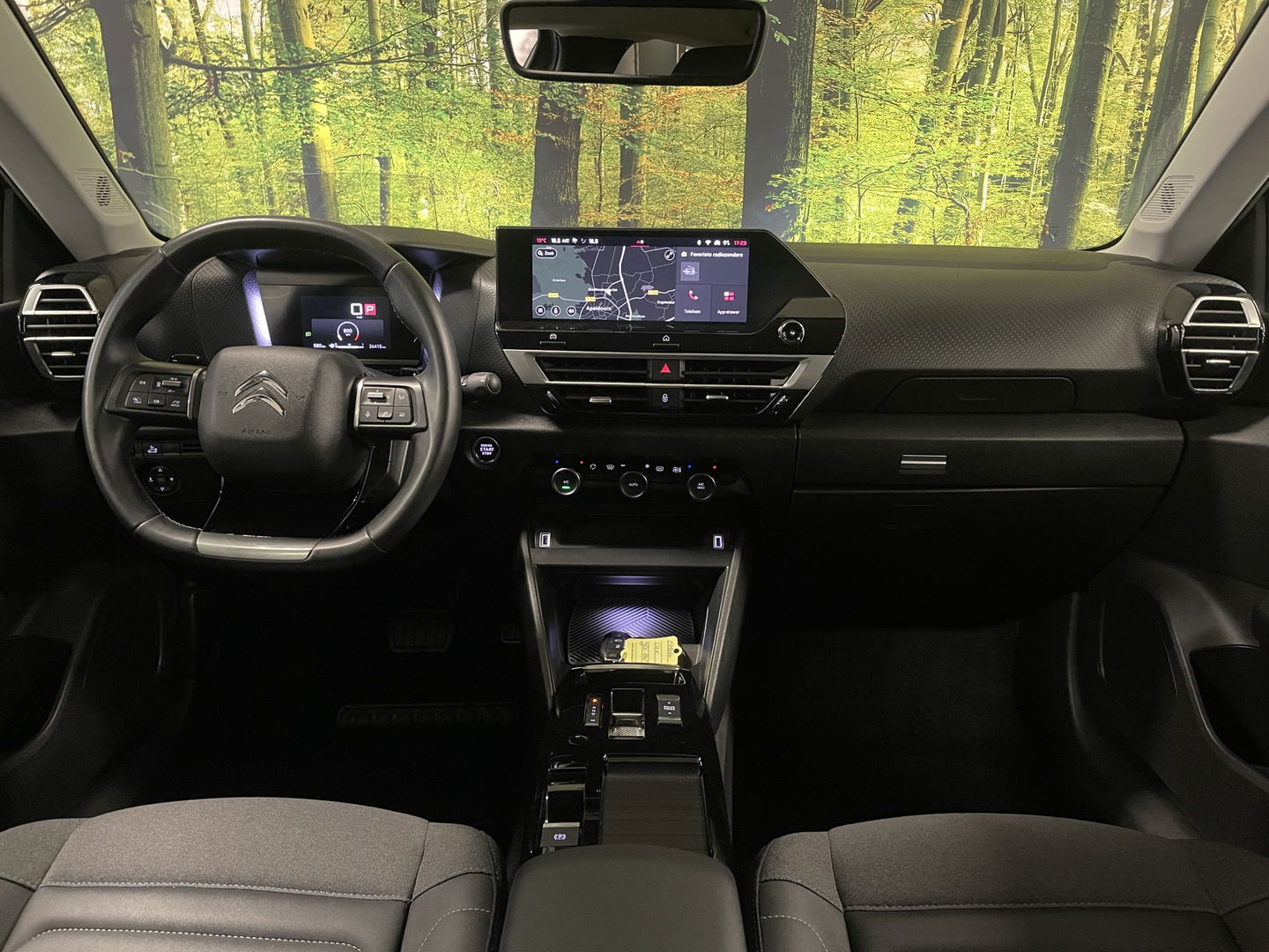 Citroƫn C4 X 1.2 Puretech Max | Apple Carplay | Android Auto | DAB | Achteruitrijcamera | Navigatie | Spraakbediening | Half Leder | Led Dagrijverlichting |