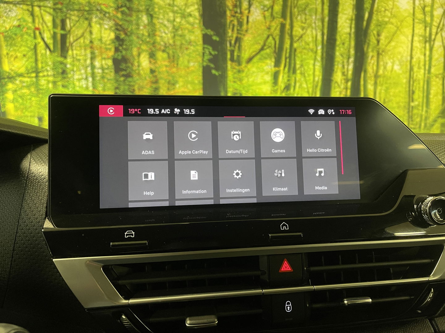 Citroƫn C4 X 1.2 Puretech Max | Apple Carplay | Android Auto | DAB | Achteruitrijcamera | Navigatie | Spraakbediening | Half Leder | Led Dagrijverlichting |