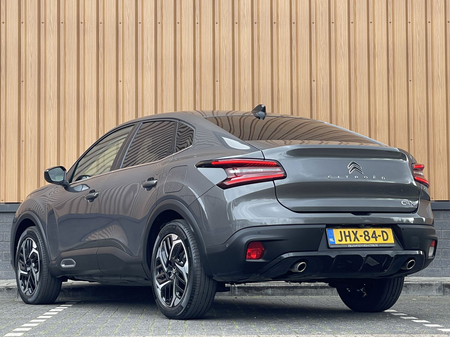 Citroƫn C4 X 1.2 Puretech Max | Apple Carplay | Android Auto | DAB | Achteruitrijcamera | Navigatie | Spraakbediening | Half Leder | Led Dagrijverlichting |