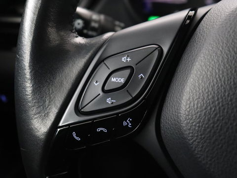 Toyota C-HR 2.0 Hybrid Bi-Tone | Trekhaak | Stoel & stuurverwarming | Achteruitrijcamera | Navigatie | Carplay | LED koplampen | LMV 18 |